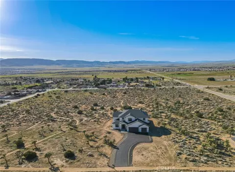 47 47th St W Ave K2, Lancaster, CA 93536
