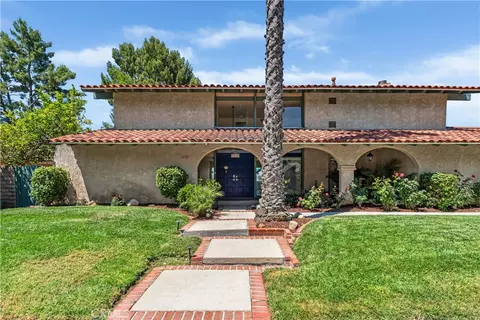 21727 Ulmus Dr, Woodland Hills, CA 91364