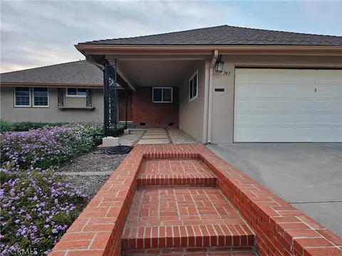 797 La Grange, Newbury Park, CA 91320