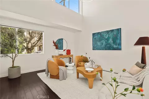4005 Monroe St #8, Los Angeles, CA 90029