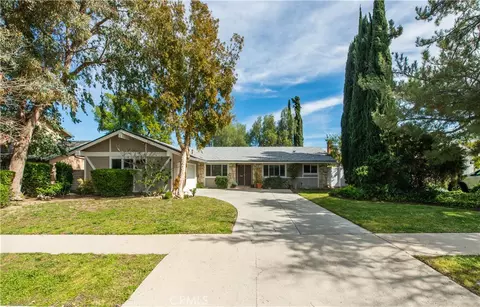 8050 Bobbyboyar, West Hills, CA 91304