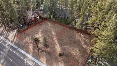 570 Summit, Big Bear Lake, CA 92315 photo 2