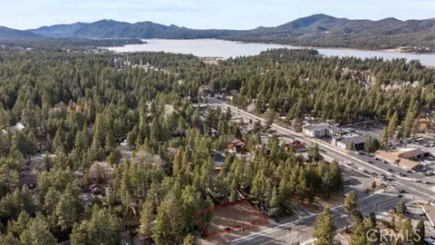 570 Summit, Big Bear Lake, CA 92315 photo 7