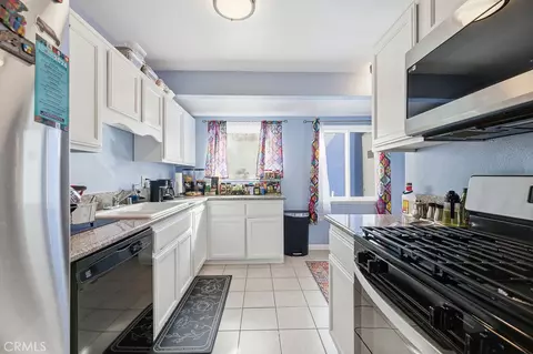 Kitchen - 1346 W Ivyton St, Lancaster, CA 93534 photo 3 of 3
