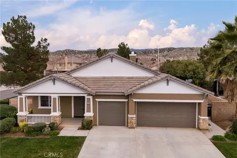 1820 Hideaway Pl, Palmdale, CA 93551