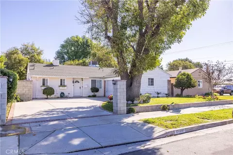 8006 Zelzah, Reseda, CA 91335