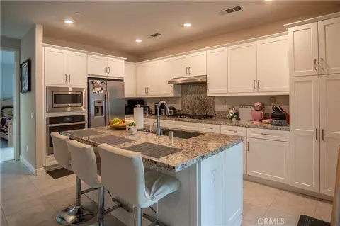 Kitchen - 20525 Martingale, Saugus, CA 91350 photo 2 of 2