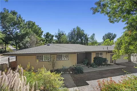 10320 Valley Glow, Sunland, CA 91040