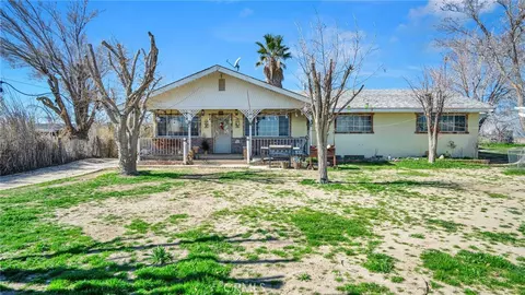 50137 40th St W, Lancaster, CA 93536