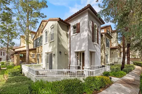 23402 Abbey Glen Pl, Valencia, CA 91354