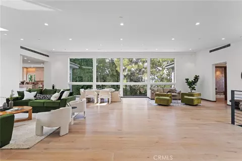 15641 Meadowgate, Encino, CA 91436