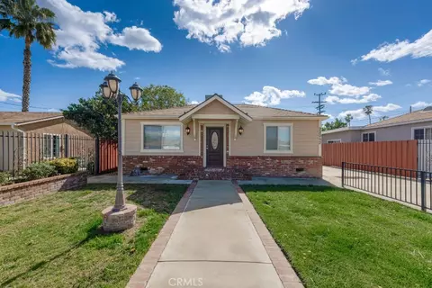 22052 Cantlay St, Canoga Park, CA 91303