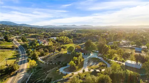 38250 Pratt Rd, Temecula, CA 92592