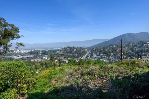 3118 Goodview Trl, Los Angeles, CA 90068