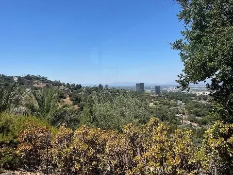 3124 Goodview Trl, Los Angeles, CA 90068