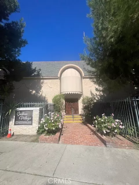 17045 Roscoe #14, Northridge, CA 91325