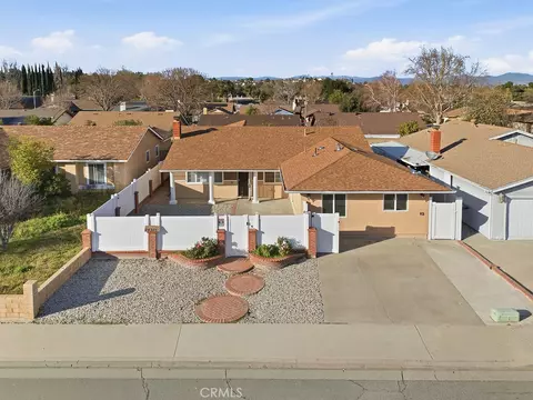 24305 Wabuska, Newhall, CA 91321