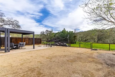 Exterior - 1856 Southfork Pl, Paso Robles, CA 93446 photo 10 of 17