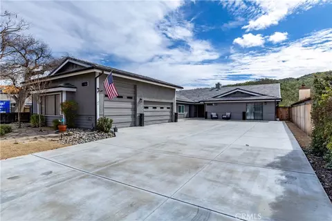 Exterior - 1856 Southfork Pl, Paso Robles, CA 93446 photo 2 of 17