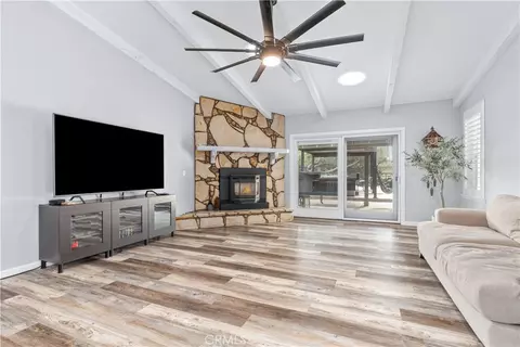 Living - 1856 Southfork Pl, Paso Robles, CA 93446 photo 2 of 3