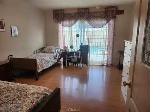 18725 Schoenborn St, Northridge, CA 91324