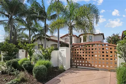 10585 Esther Ave, Los Angeles, CA 90064