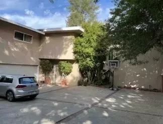 16241 Meadowridge Way, Encino, CA 91436