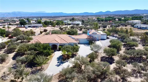 10234 Clover Dr, Oak Hills, CA 92344