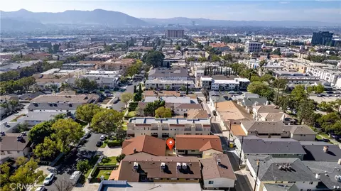View/Area - 723 E Tujunga Ave, Burbank, CA 91501 photo 8 of 12