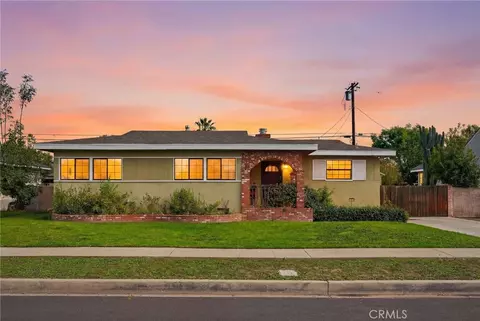 9952 Gaynor Ave, North Hills, CA 91343