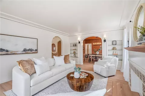 844 W 74th, Los Angeles, CA 90044