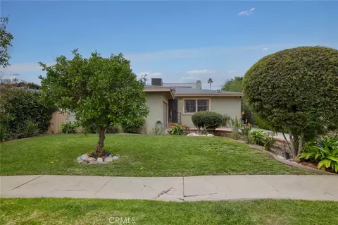 5747 Bevis Ave, Sherman Oaks, CA 91411
