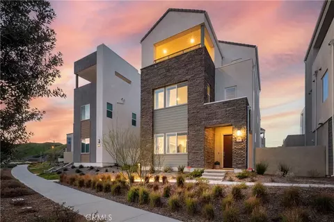 26720 Afton Ln, Valencia, CA 91381