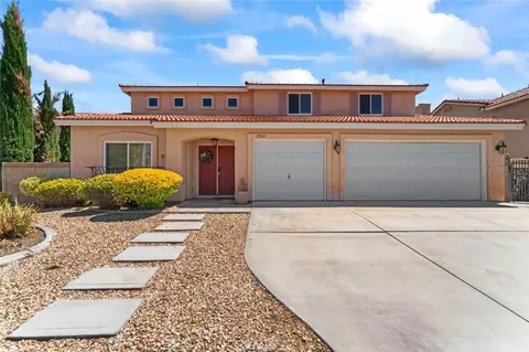 2814 Caruso, Lancaster, CA 93536