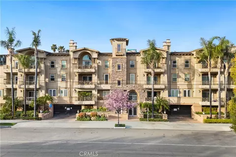 10715 Camarillo St #203, North Hollywood, CA 91602