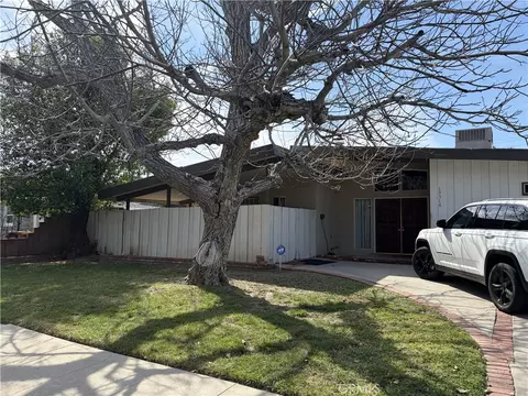 19516 Blythe, Reseda, CA 91335