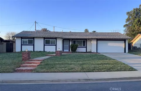 2345 Kelsey St, Simi Valley, CA 93063