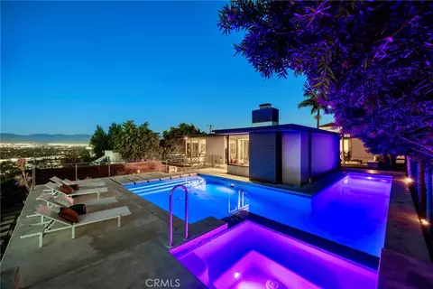 3851 Beverly Rdg, Sherman Oaks, CA 91423