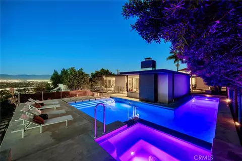3851 Beverly Rdg, Sherman Oaks, CA 91423