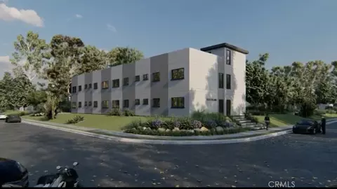 14233 Delano St, Van Nuys, CA 91401