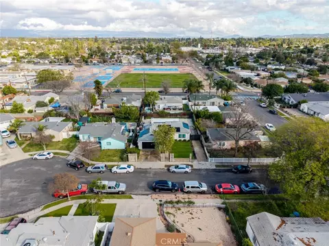 View/Area - 6838 Belmar Ave, Reseda, CA 91335 photo 2 of 5