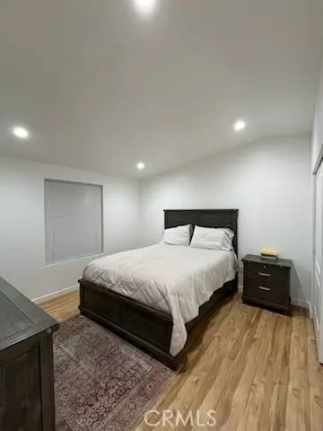 7560 Woodman Pl #107, Van Nuys, CA 91405 photo 6