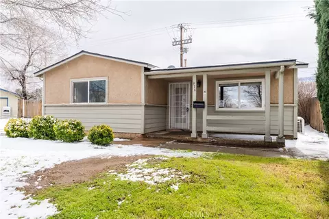 914 Acacia Ct, Tehachapi, CA 93561