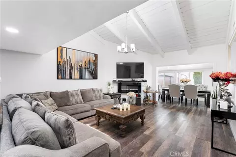 2011 W Katella, Anaheim, CA 92804
