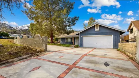1 N Salaine Dr, Lake Isabella, CA 93240