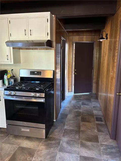 Entry Way - 1625 Virginia, Wrightwood, CA 92397 photo 3 of 3