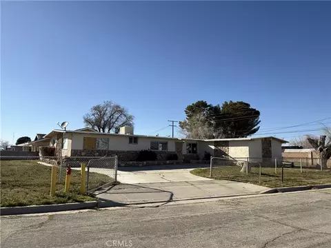 12401 El Mirage St, Boron, CA 93516