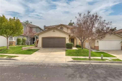 33153 Eagle Pt, Yucaipa, CA 92399