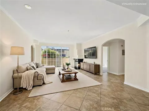 10824 Bloomfield #108, Toluca Lake, CA 91602