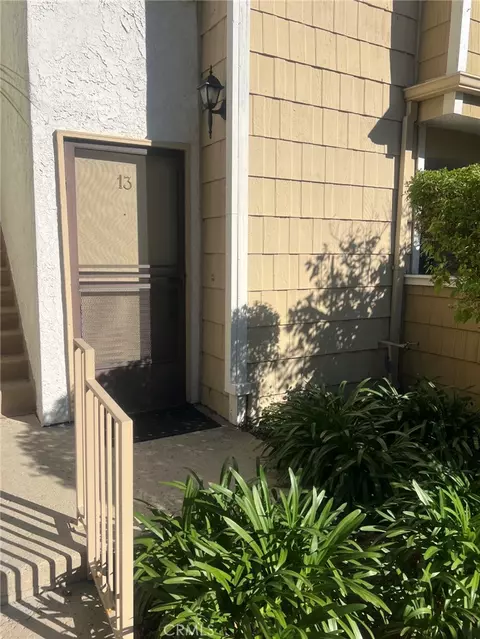 18408 Hatteras #13, Tarzana, CA 91356